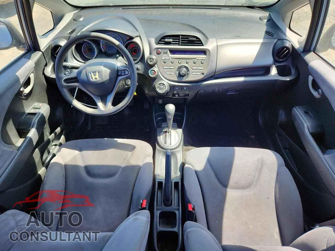 HONDA FIT 2011 - JHMGE8H33BC018232
