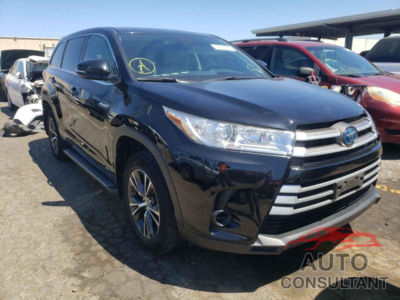 TOYOTA HIGHLANDER 2018 - 5TDBGRFH6JS041639