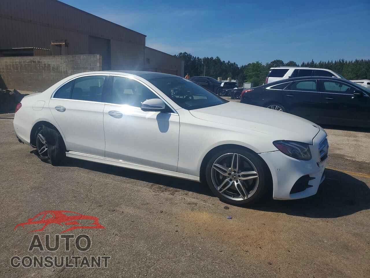 MERCEDES-BENZ E-CLASS 2018 - WDDZF4JB8JA443219
