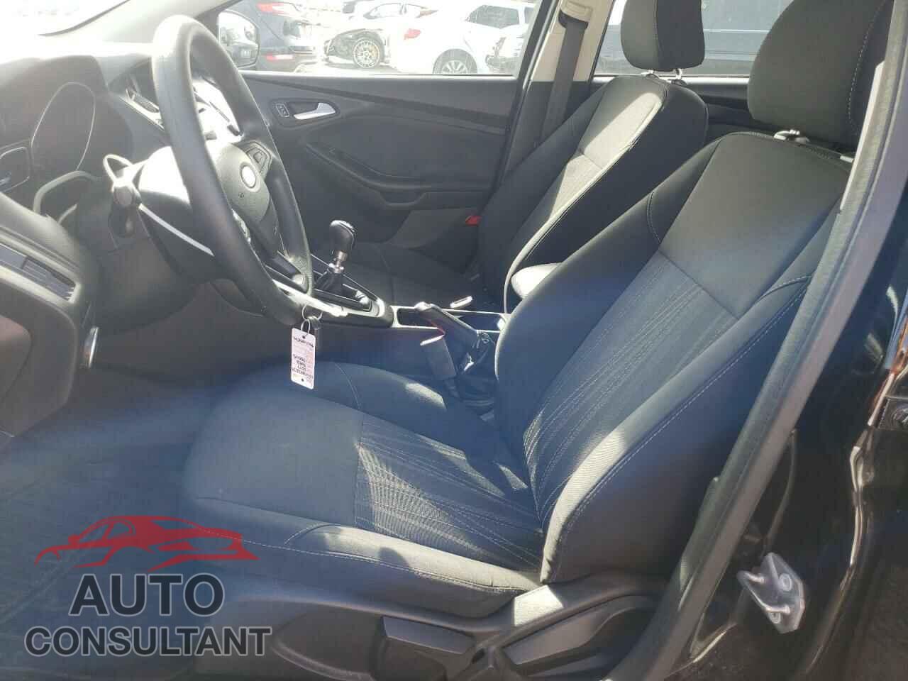 FORD FOCUS 2017 - 1FADP3FE5HL237553