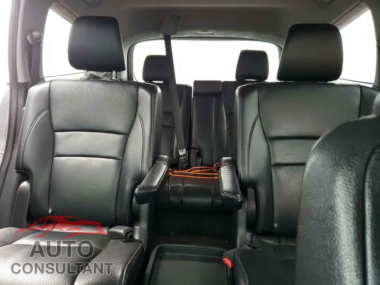 HONDA PILOT 2018 - 5FNYF6H0XJB031994