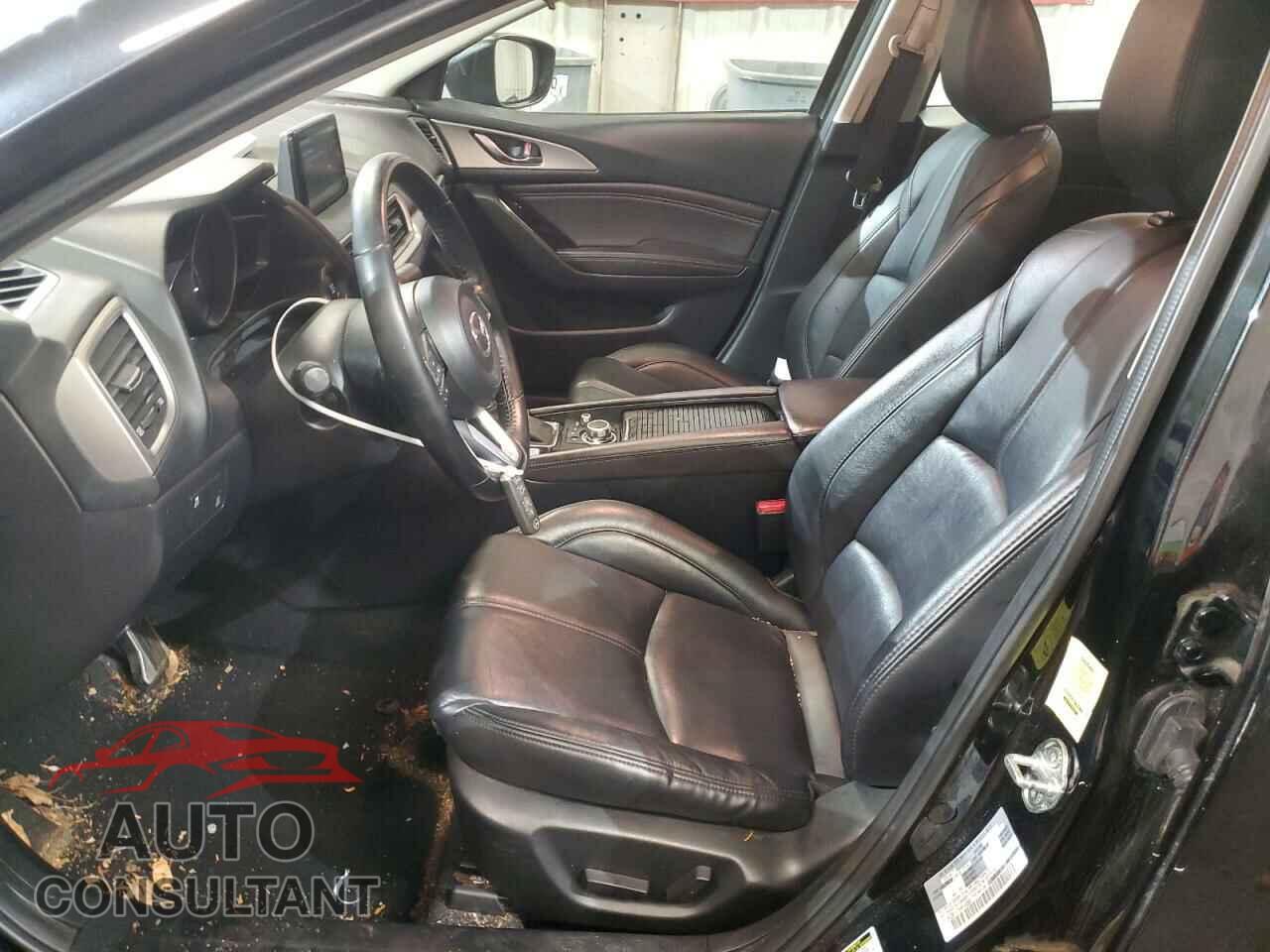 MAZDA 3 2017 - 3MZBN1V78HM148568