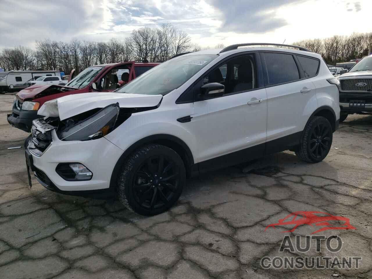 FORD ESCAPE 2017 - 1FMCU9JD2HUF06520