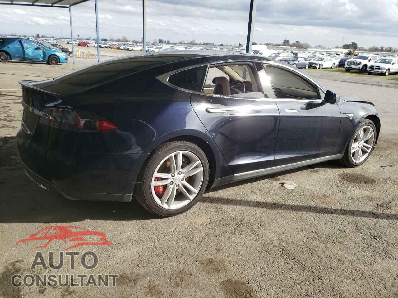 TESLA MODEL S 2013 - 5YJSA1CG2DFP07581