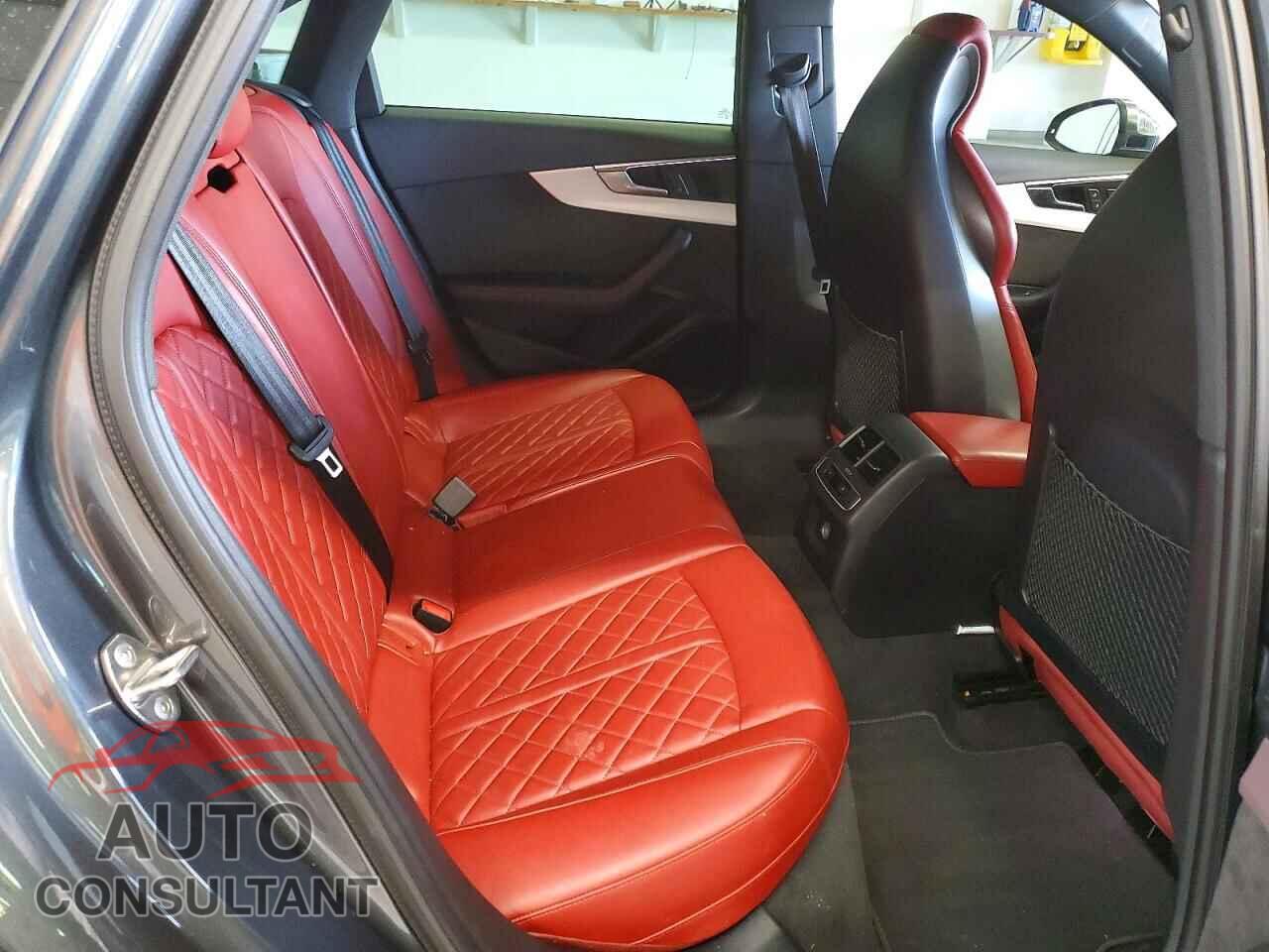 AUDI S4/RS4 2018 - WAUC4AF4XJA078571