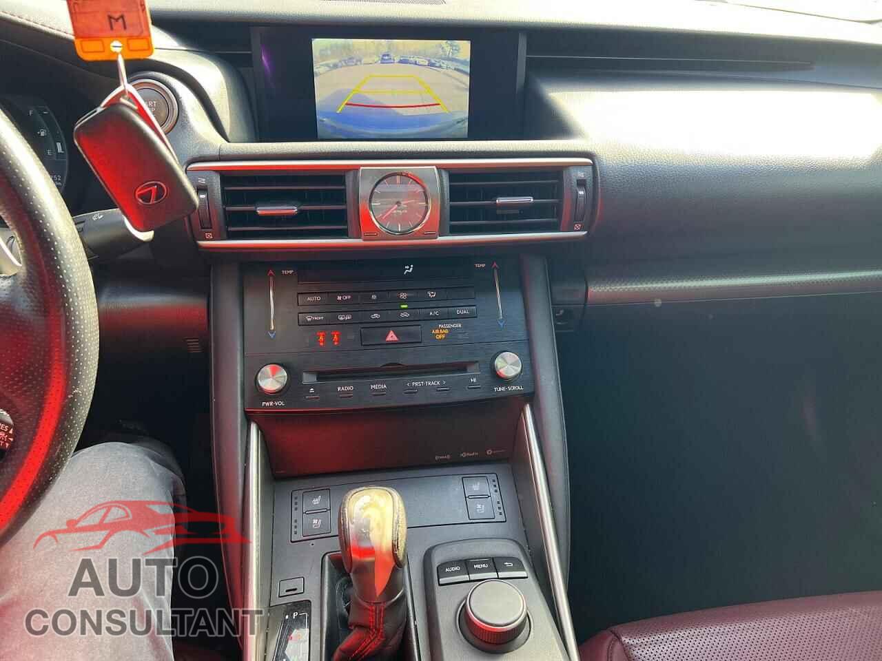 LEXUS IS 2017 - JTHBA1D20H5053494