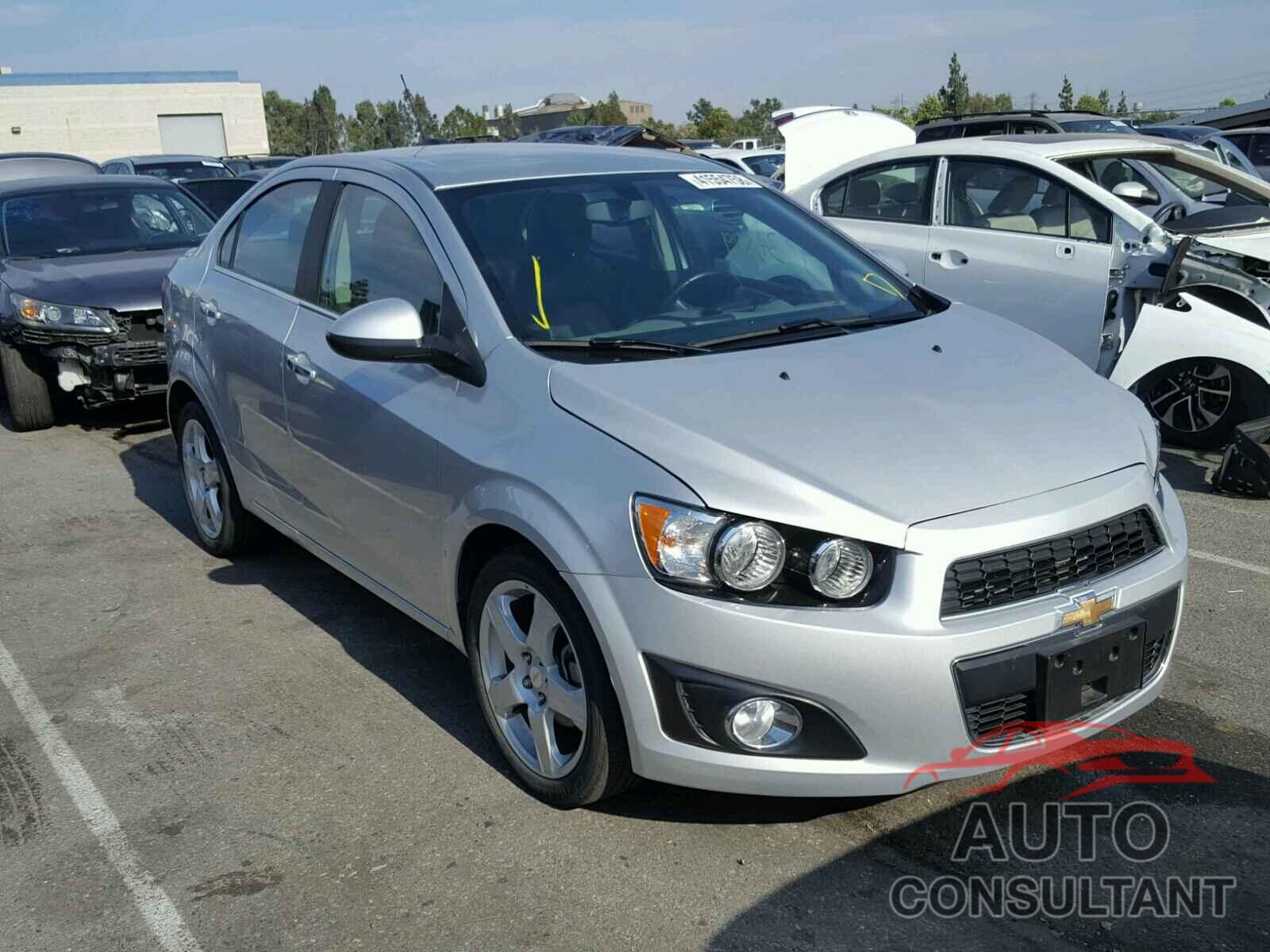 CHEVROLET SONIC 2016 - 1G1JE5SB2G4134442