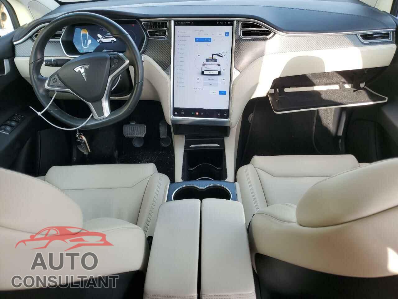 TESLA MODEL X 2017 - 5YJXCAE20HF068009