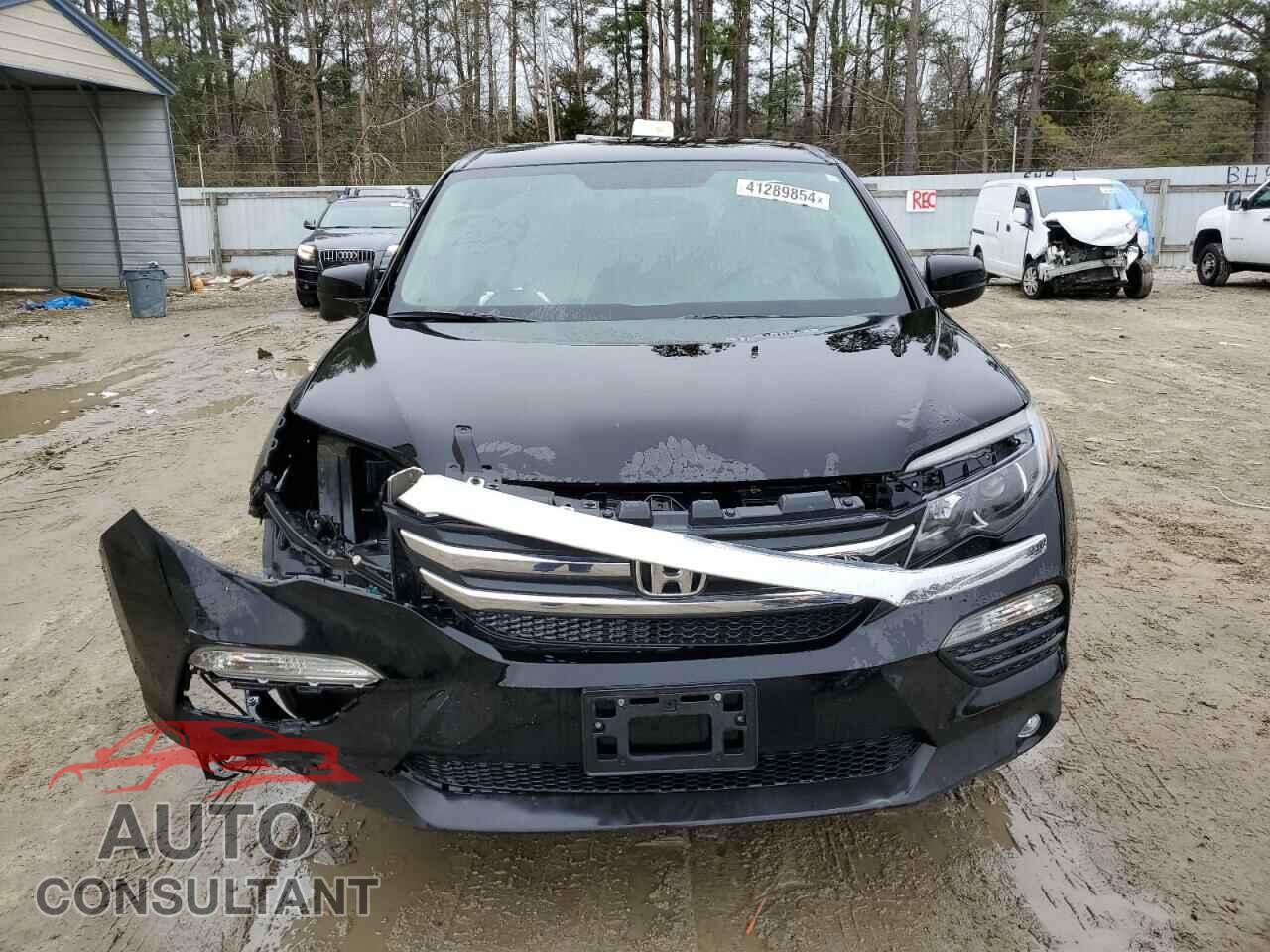 HONDA PILOT 2017 - 5FNYF6H3XHB050551