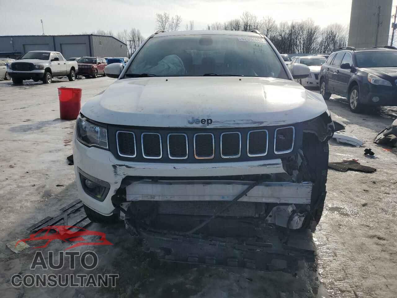 JEEP COMPASS 2018 - 3C4NJDBB2JT128236