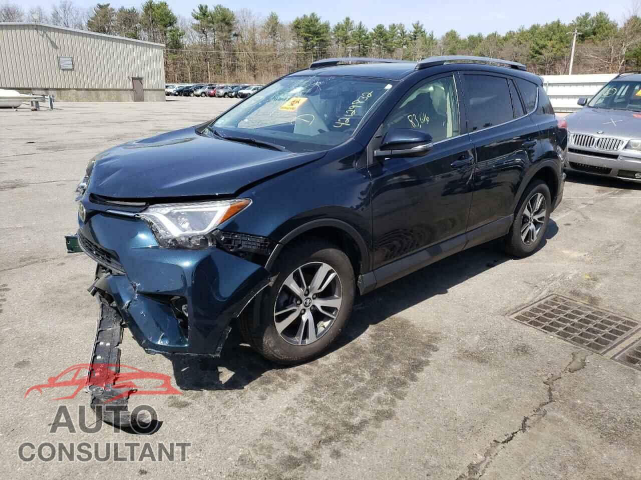 TOYOTA RAV4 2017 - JTMRFREV2HJ123108