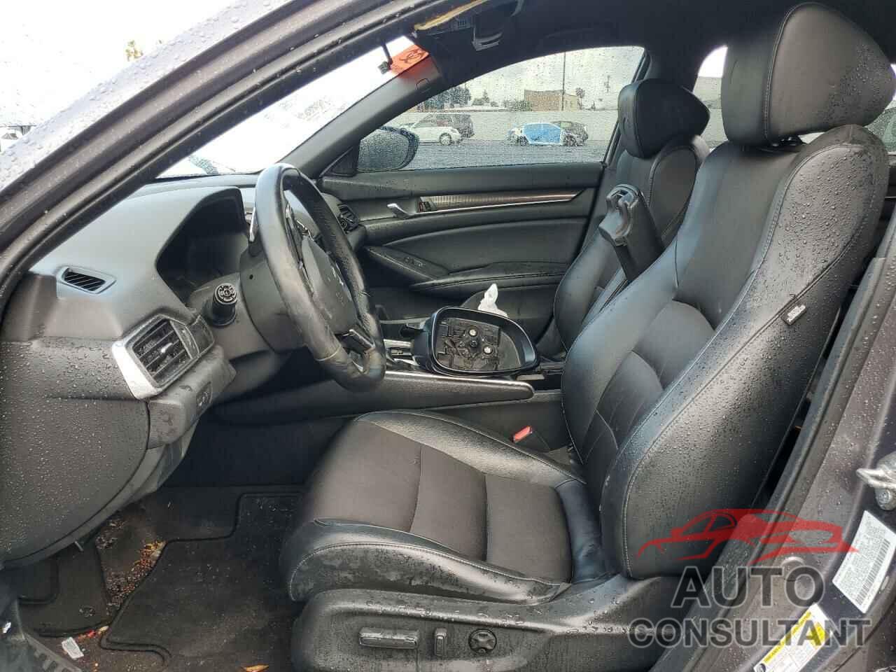 HONDA ACCORD 2018 - 1HGCV1F38JA150117