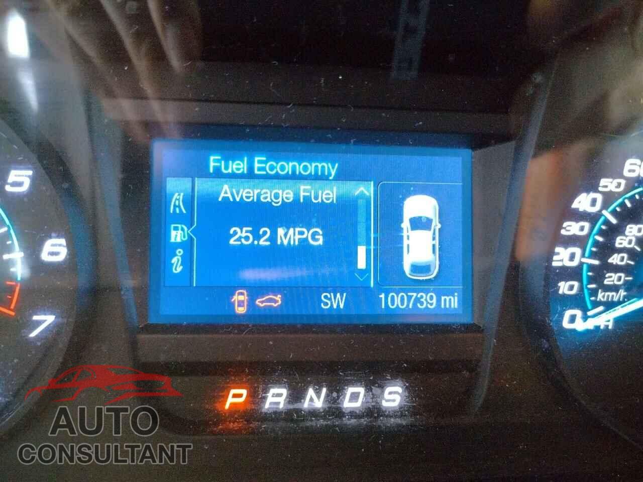 FORD TAURUS 2018 - 1FAHP2E82JG136752