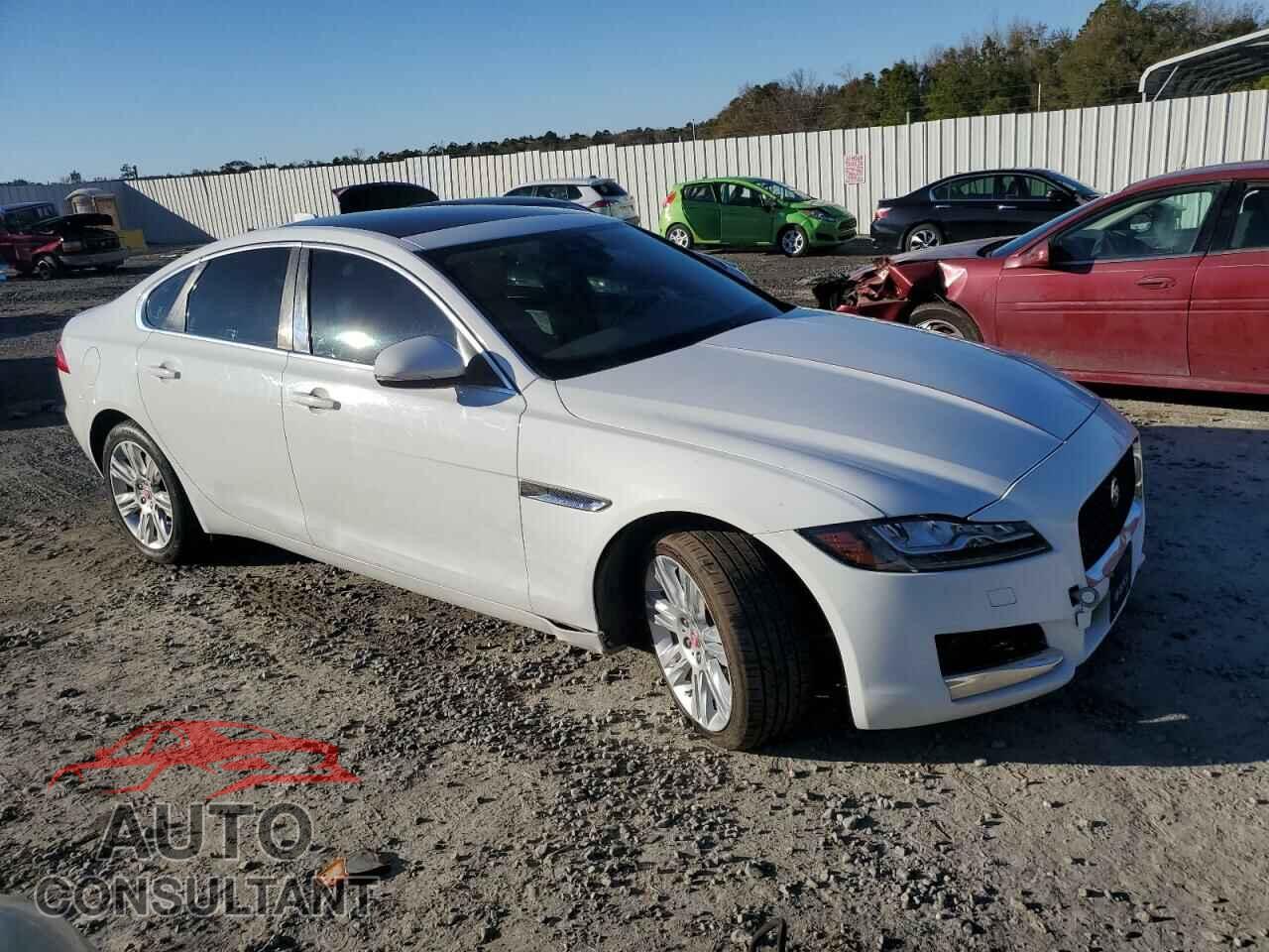 JAGUAR XF 2017 - SAJBD4BV2HCY34165