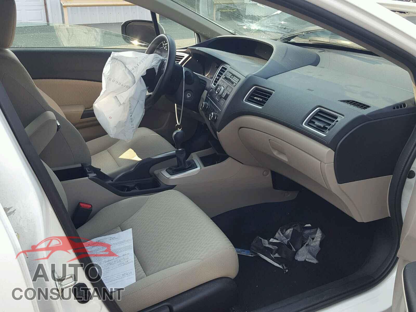 HONDA CIVIC LX 2015 - 19XFB2E55FE007210