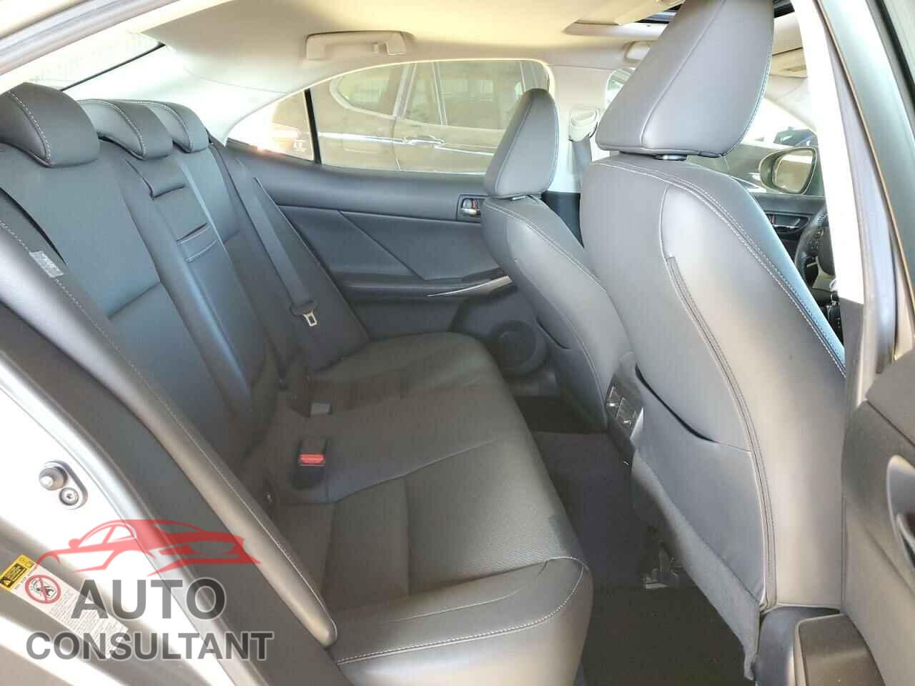 LEXUS IS 2014 - JTHBF1D28E5024905