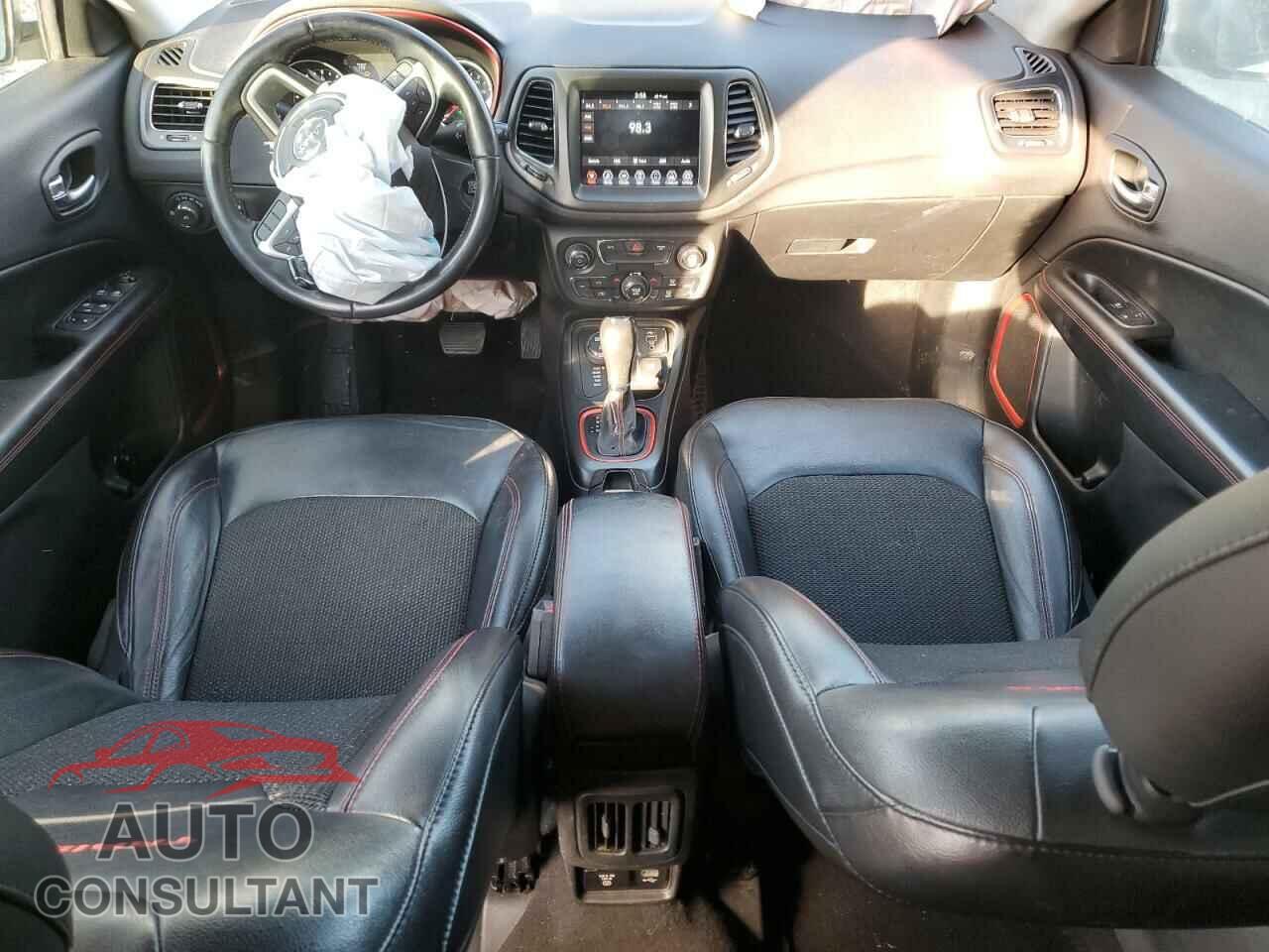 JEEP COMPASS 2020 - 3C4NJDDB5LT220988