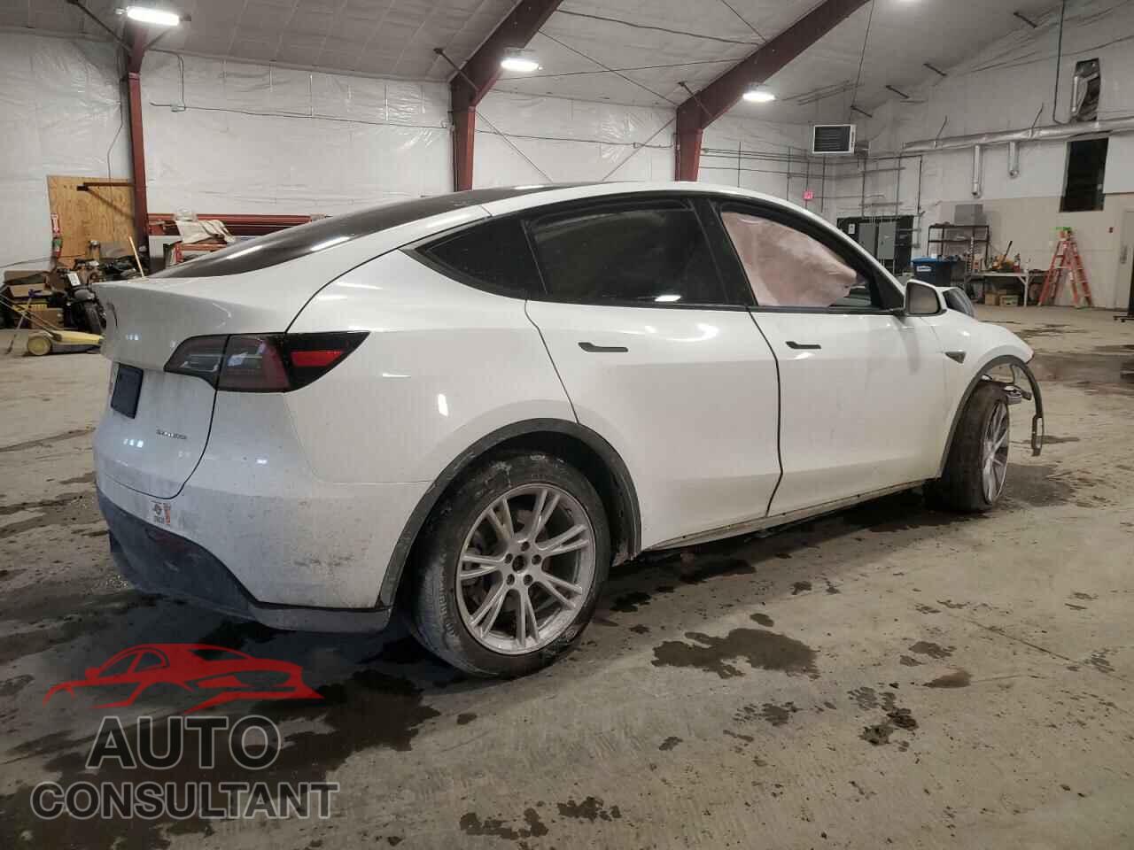 TESLA MODEL Y 2023 - 7SAYGDEE8PA081660