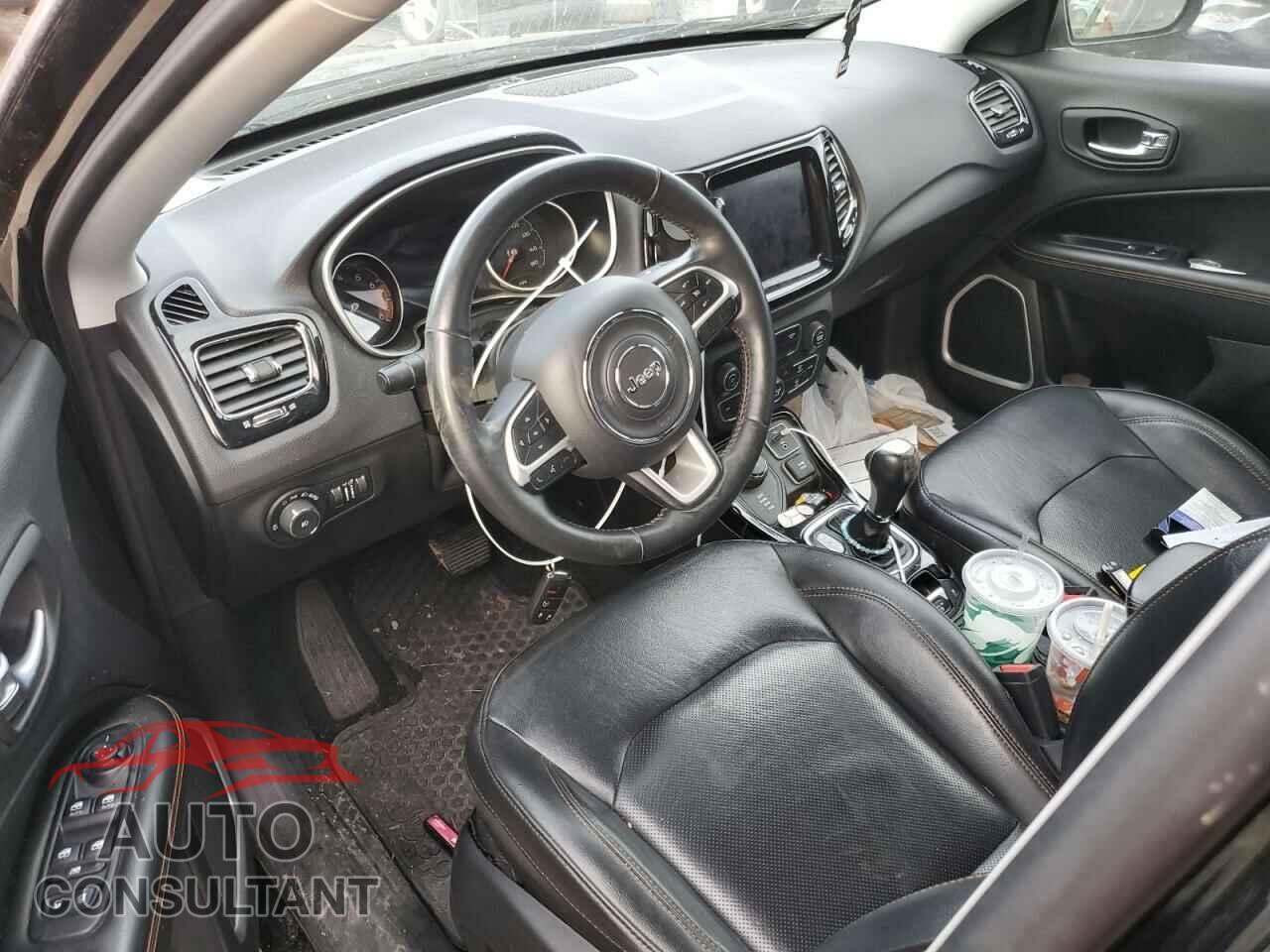 JEEP COMPASS 2018 - 3C4NJDCB4JT349223