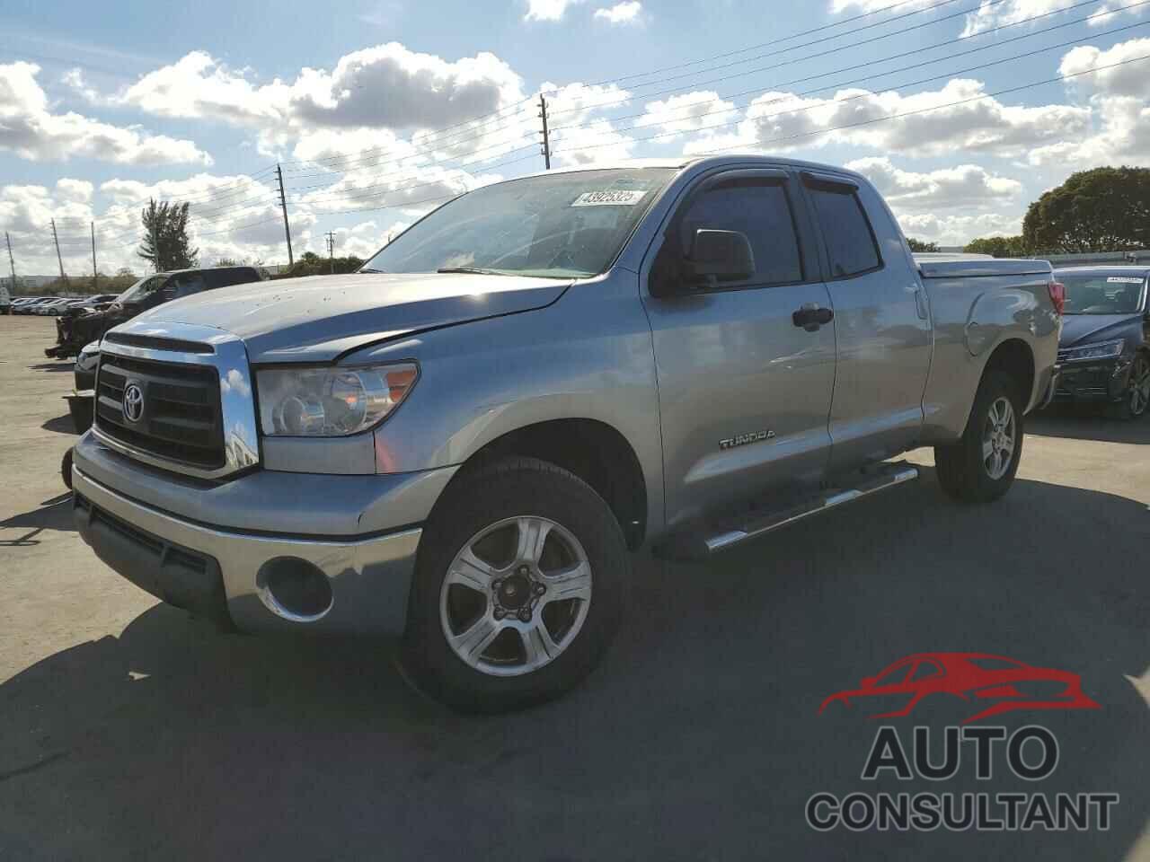 TOYOTA TUNDRA 2013 - 5TFRU5F16DX030190