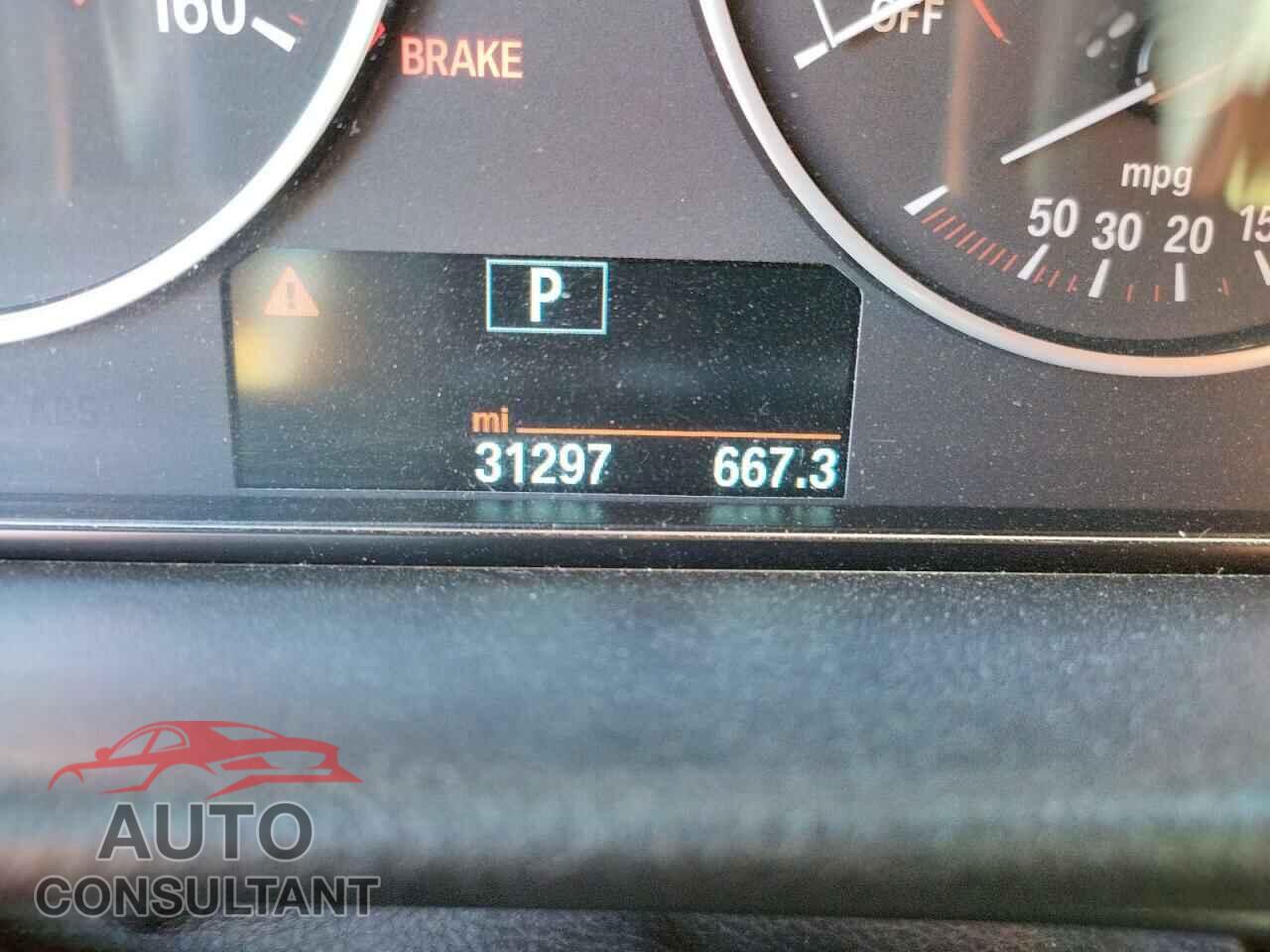 BMW 3 SERIES 2016 - WBA8E9G51GNU29068