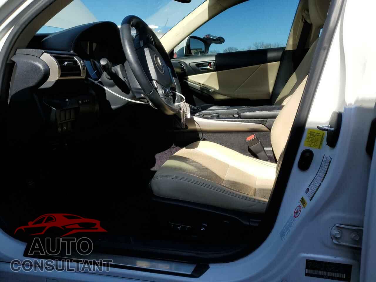 LEXUS IS 2014 - JTHBF1D27E5022207
