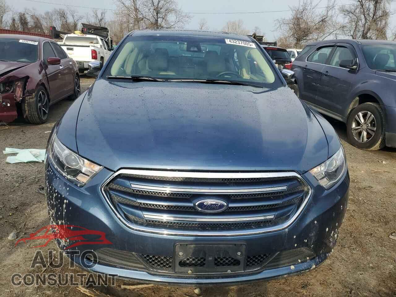 FORD TAURUS 2018 - 1FAHP2F85JG116431