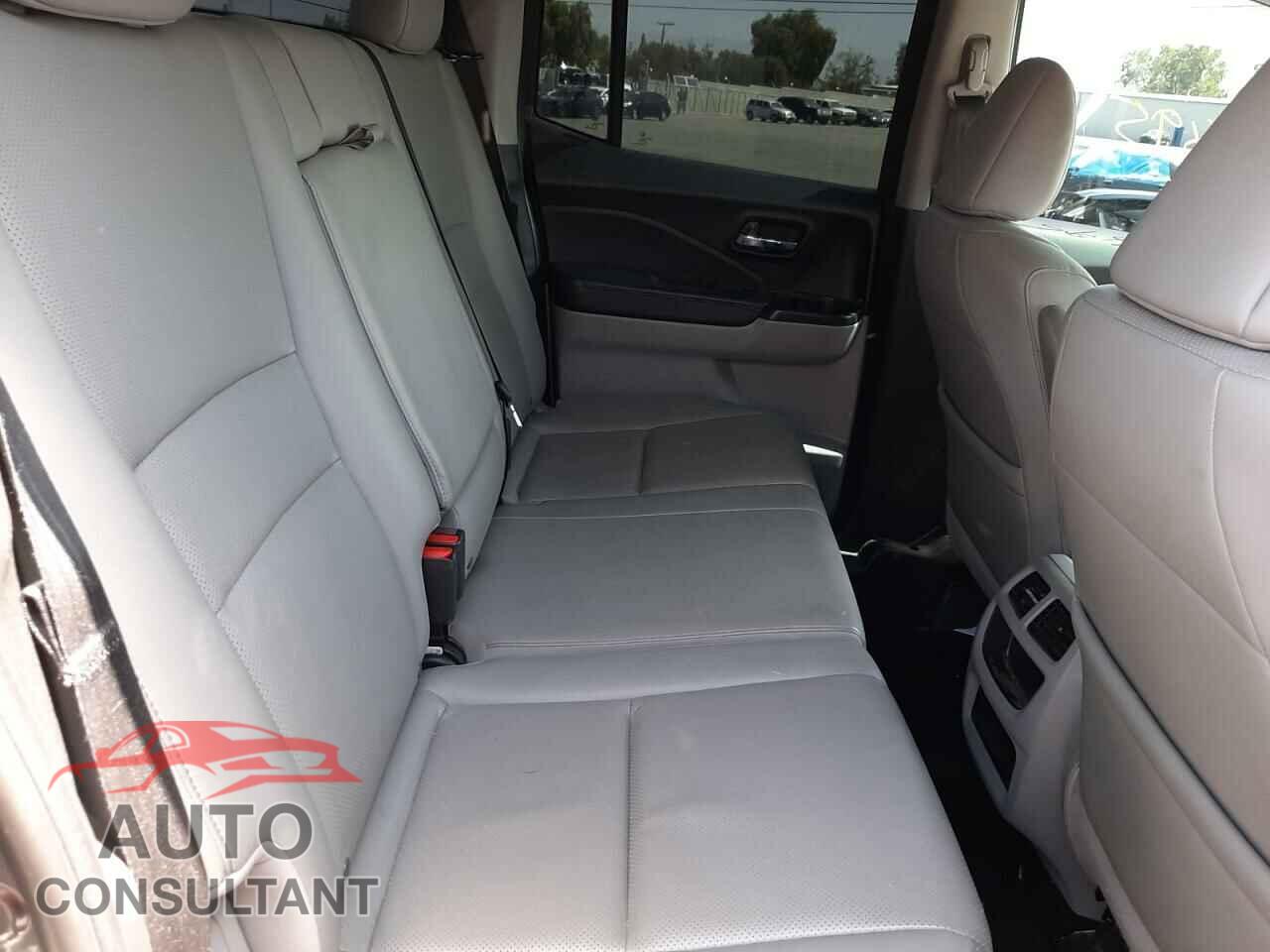 HONDA RIDGELINE 2017 - 5FPYK2F58HB003454