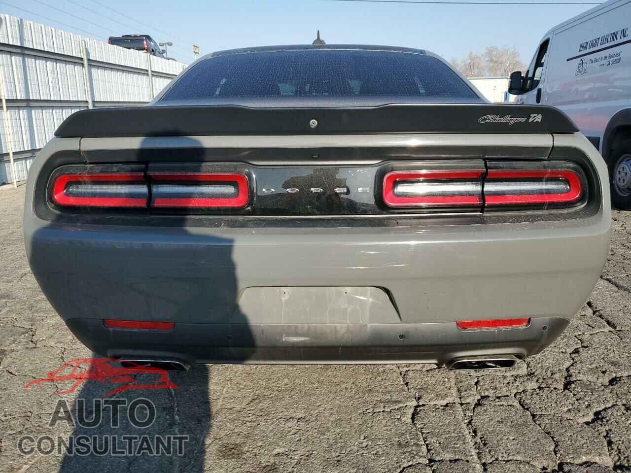 DODGE CHALLENGER 2018 - 2C3CDZFJ8JH111810