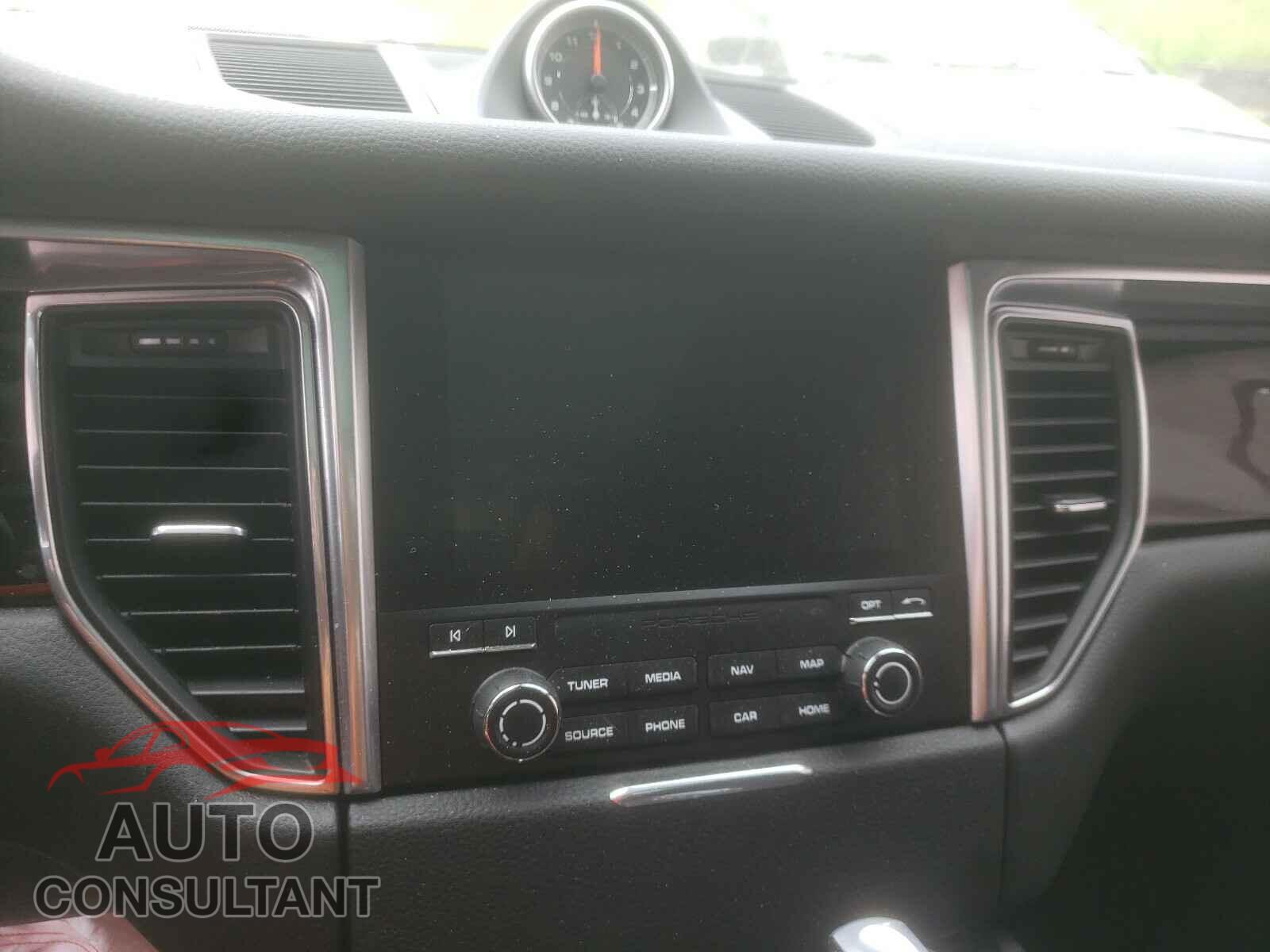 PORSCHE MACAN 2018 - WP1AA2A56JLB13800