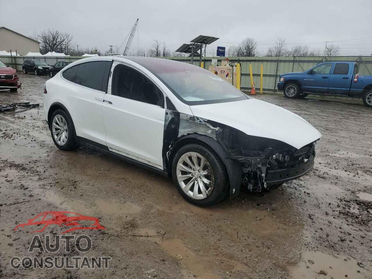 TESLA MODEL X 2017 - 5YJXCBE20HF040653