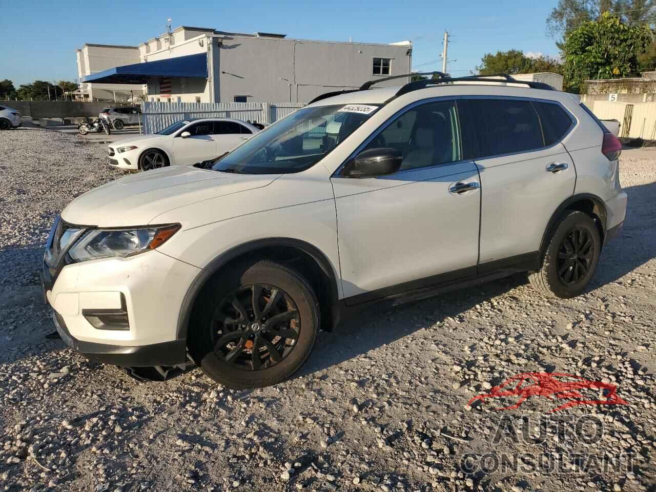 NISSAN ROGUE 2017 - 5N1AT2MT5HC872983