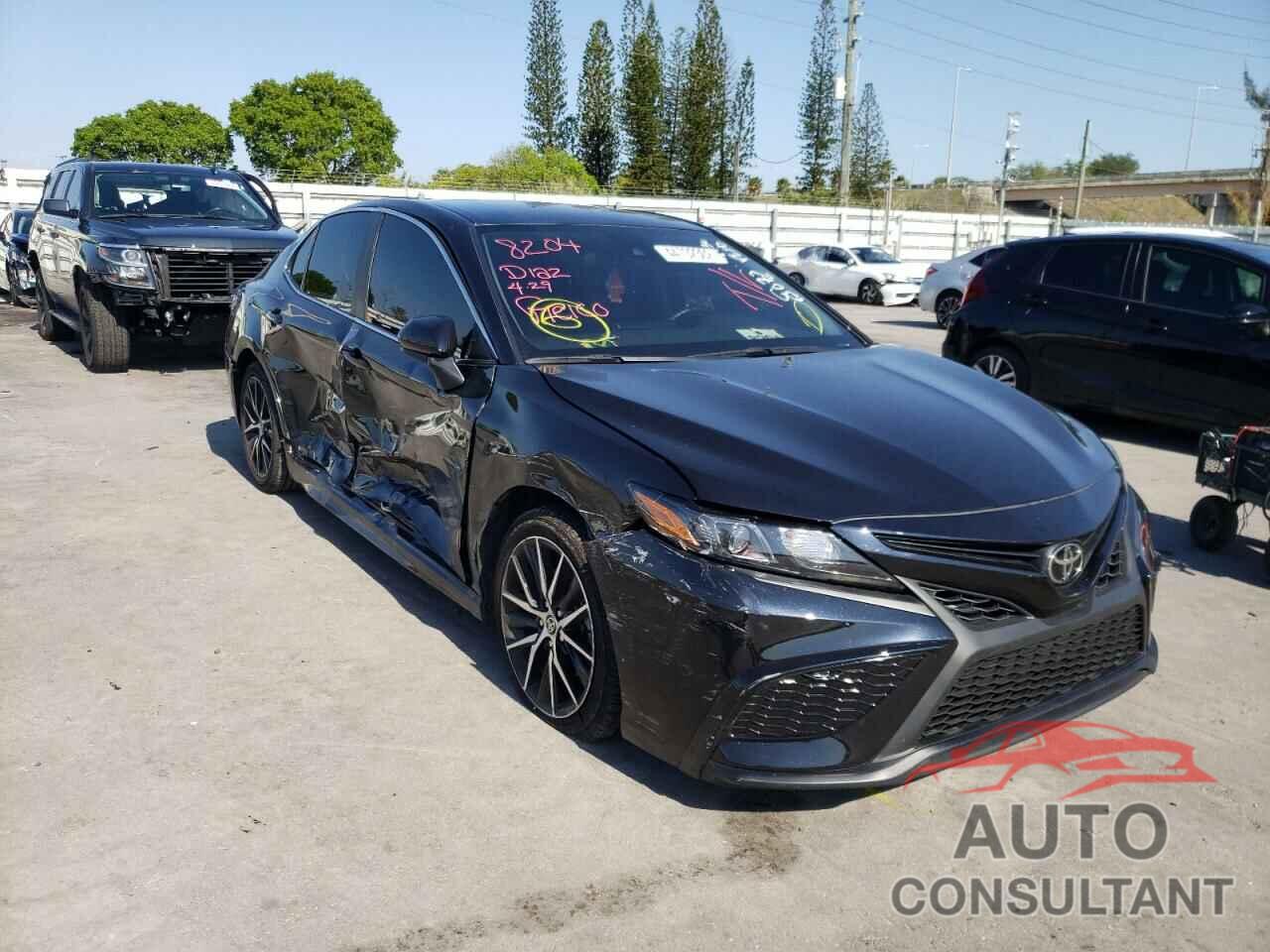 TOYOTA CAMRY 2021 - 4T1G11AK7MU548072