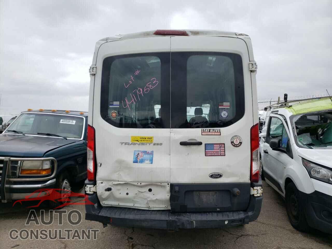 FORD TRANSIT 2017 - 1FTYR2CM0HKA21532