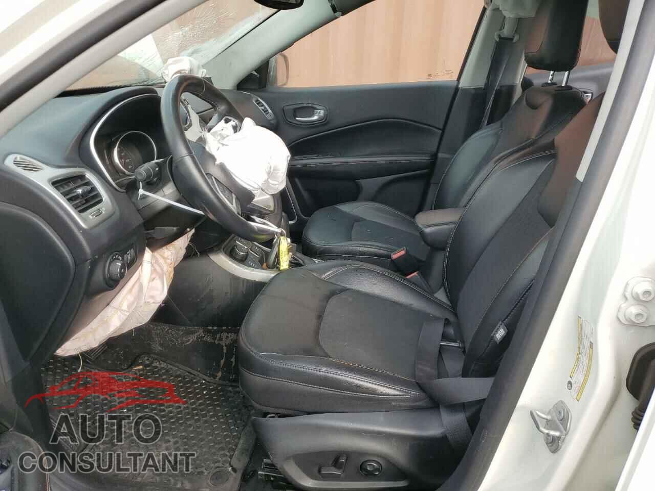 JEEP COMPASS 2018 - 3C4NJDBB3JT155137