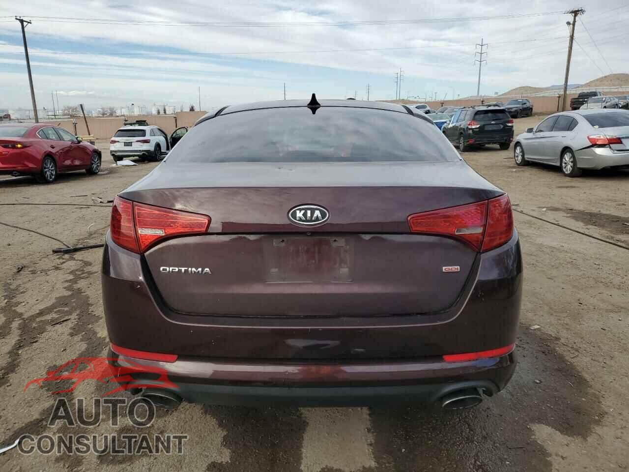 KIA OPTIMA 2011 - KNAGM4A78B5165187