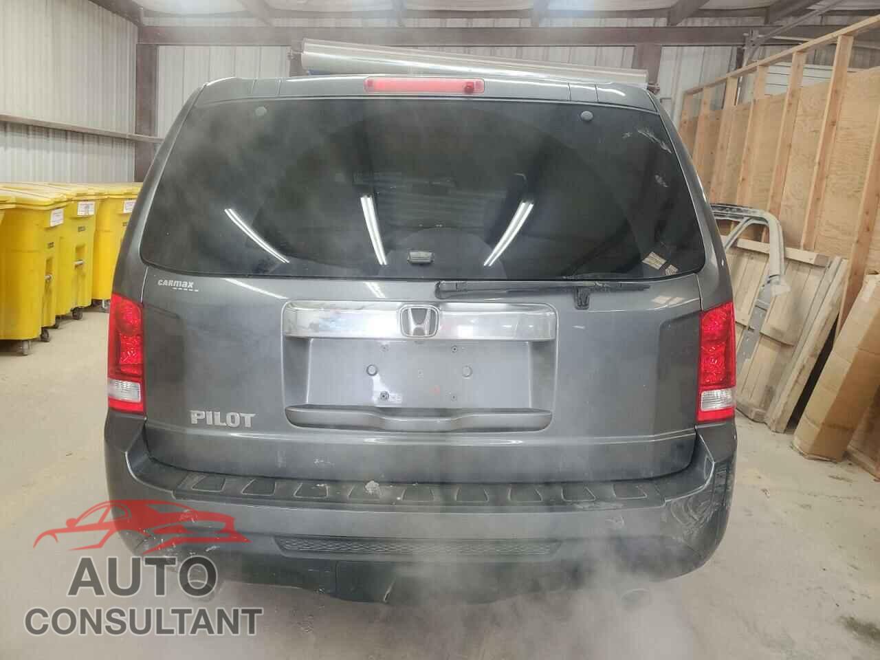 HONDA PILOT 2013 - 5FNYF3H50DB027628