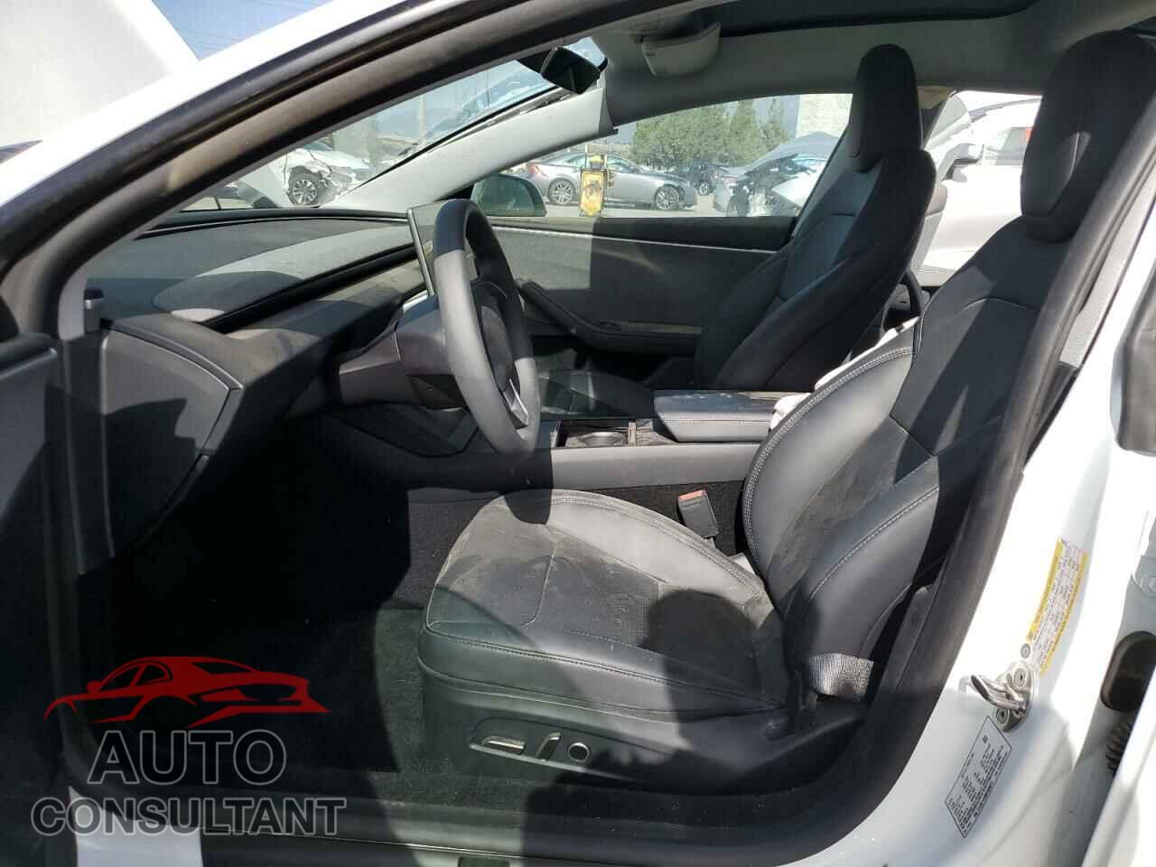 TESLA MODEL 3 2024 - 5YJ3E1EA9RF826673