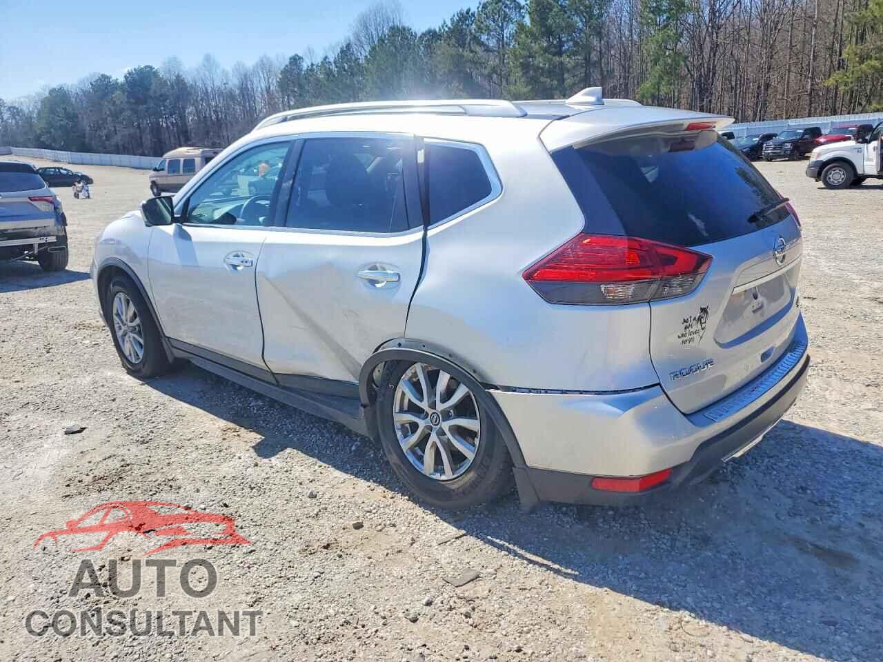 NISSAN ROGUE 2017 - KNMAT2MVXHP524241