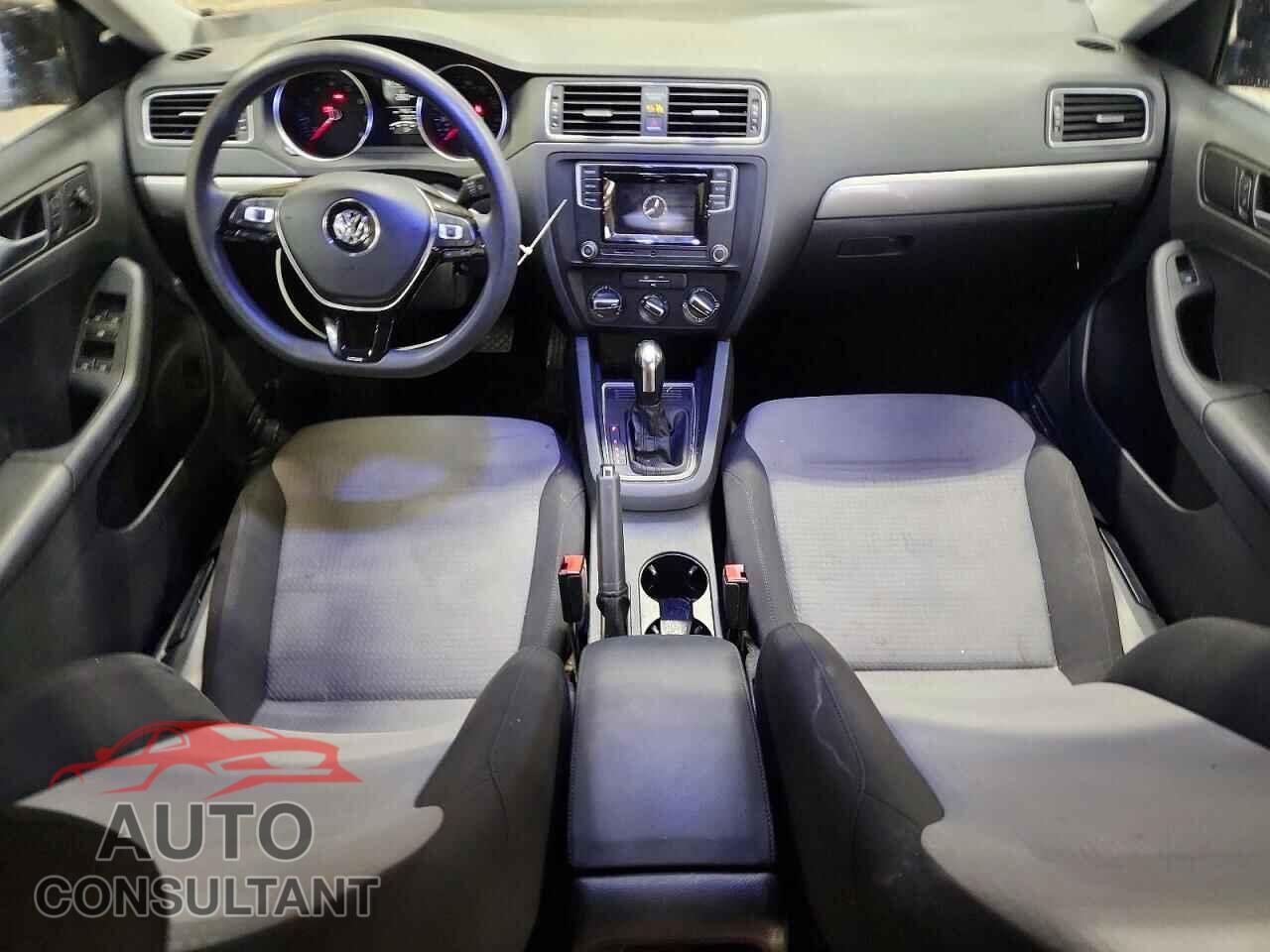 VOLKSWAGEN JETTA 2017 - 3VW2B7AJ6HM345381