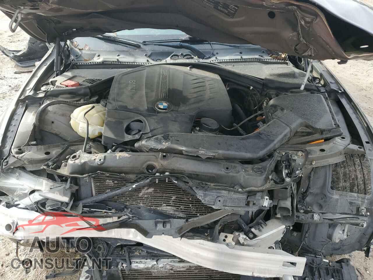 BMW 3 SERIES 2013 - WBA3B9C53DF586261