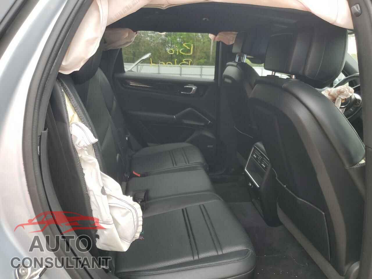 PORSCHE CAYENNE 2021 - WP1AA2AY6MDA08344