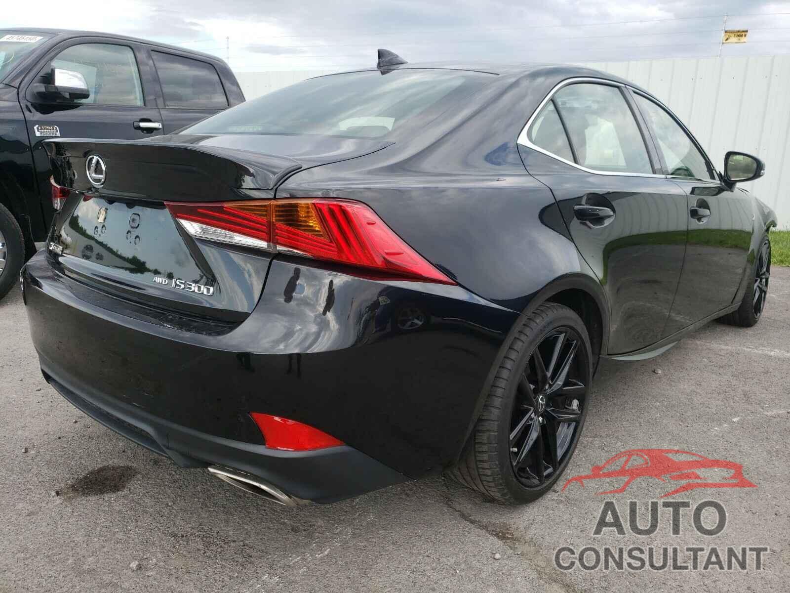 LEXUS IS 2018 - JTHC81D28J5030941