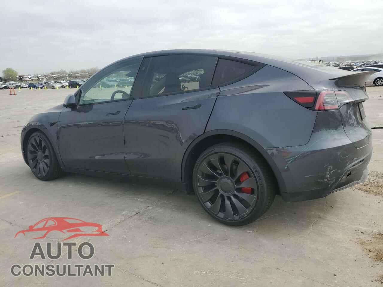 TESLA MODEL Y 2023 - 7SAYGDEF7PF971577