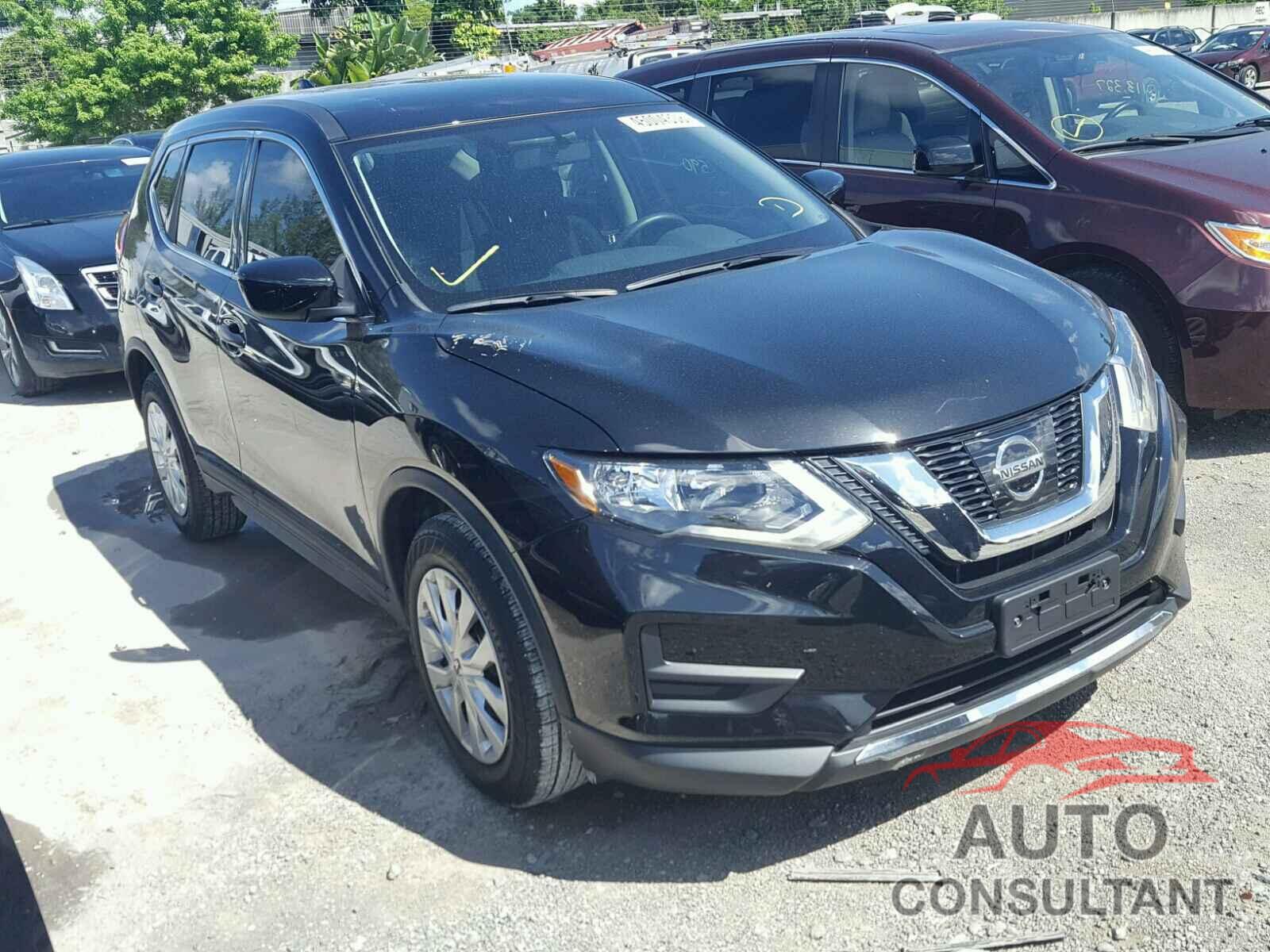 NISSAN ROGUE S 2017 - KNMAT2MT6HP573211