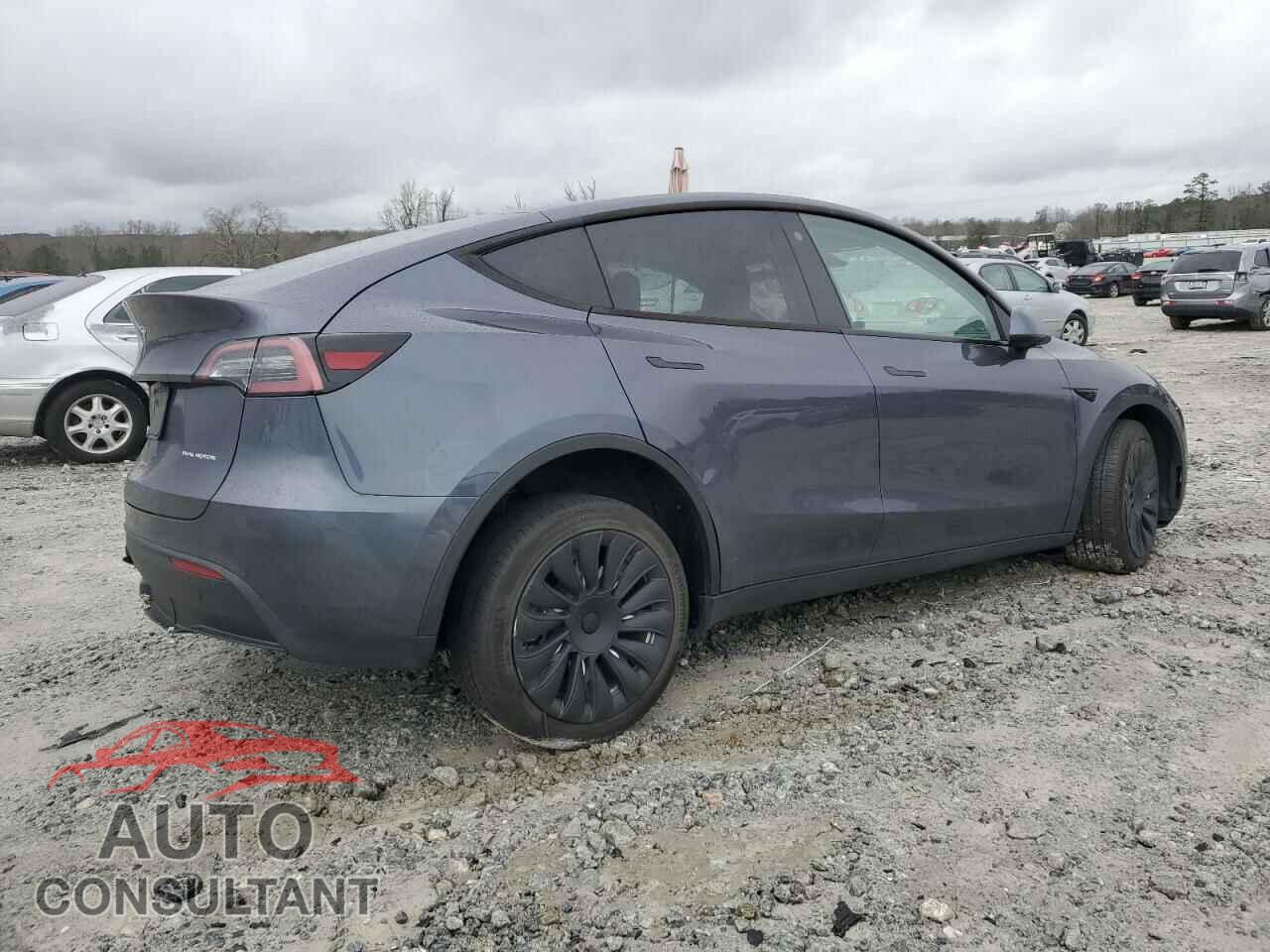 TESLA MODEL Y 2023 - 7SAYGDEE7PF706889