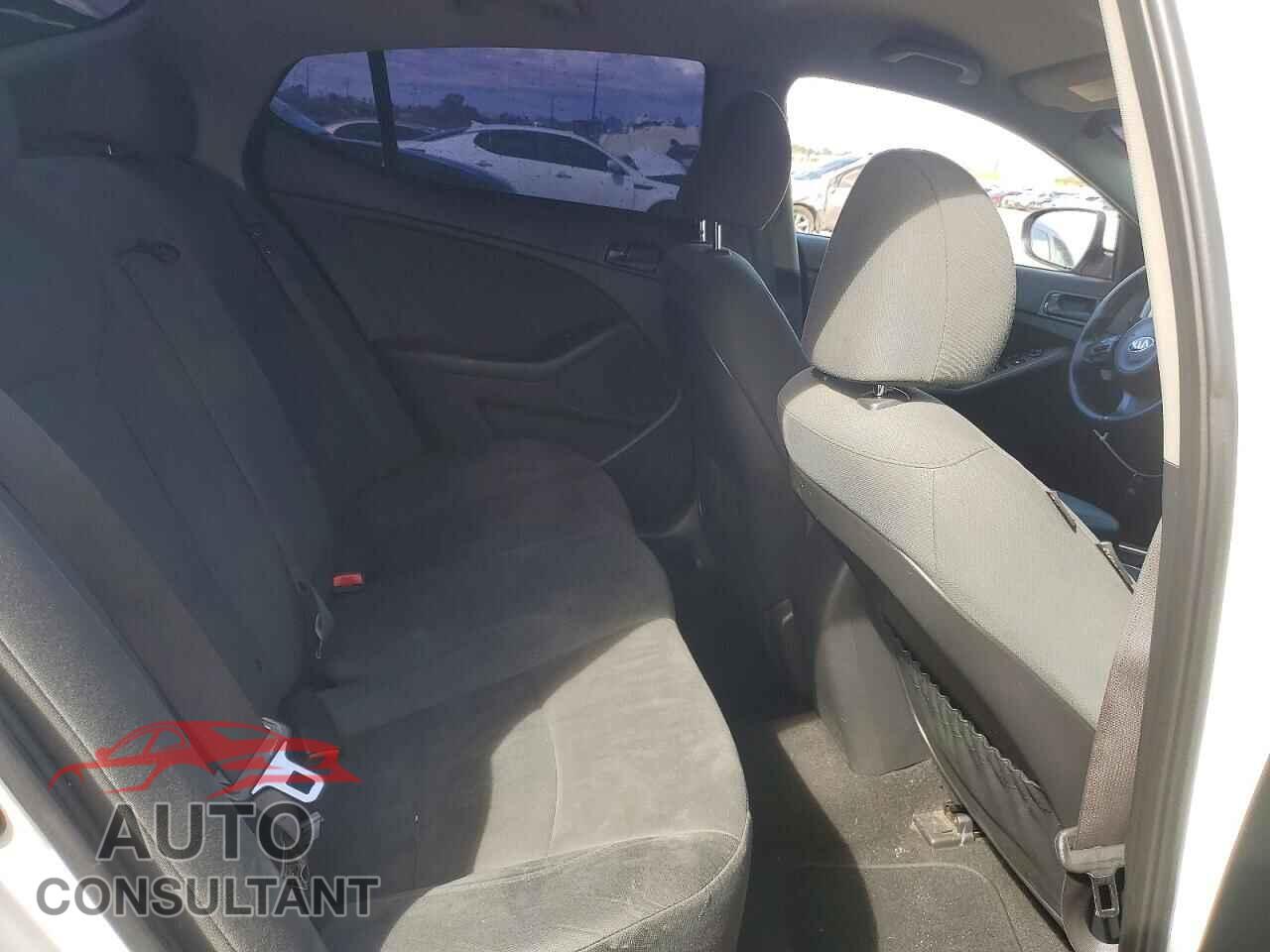 KIA OPTIMA 2015 - KNAGM4A77F5630421