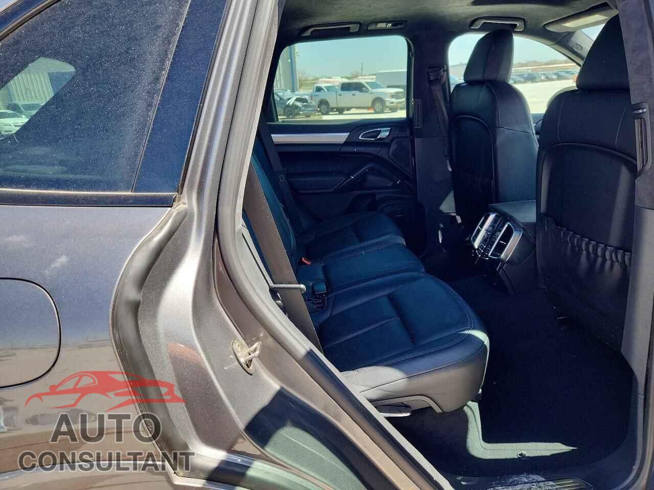 PORSCHE CAYENNE 2013 - WP1AD2A2XDLA75568