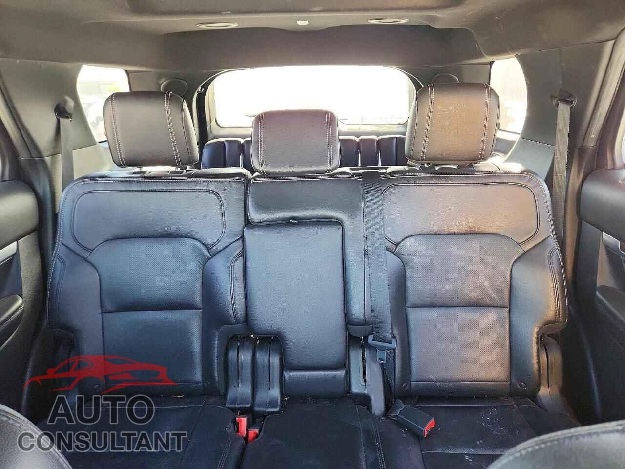 FORD EXPLORER 2018 - 1FM5K7F86JGB11498