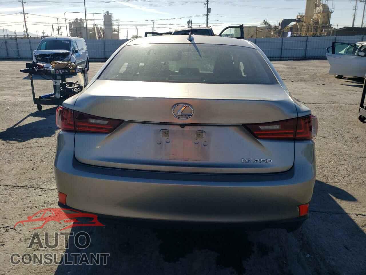 LEXUS IS 2015 - JTHBF1D28F5074303